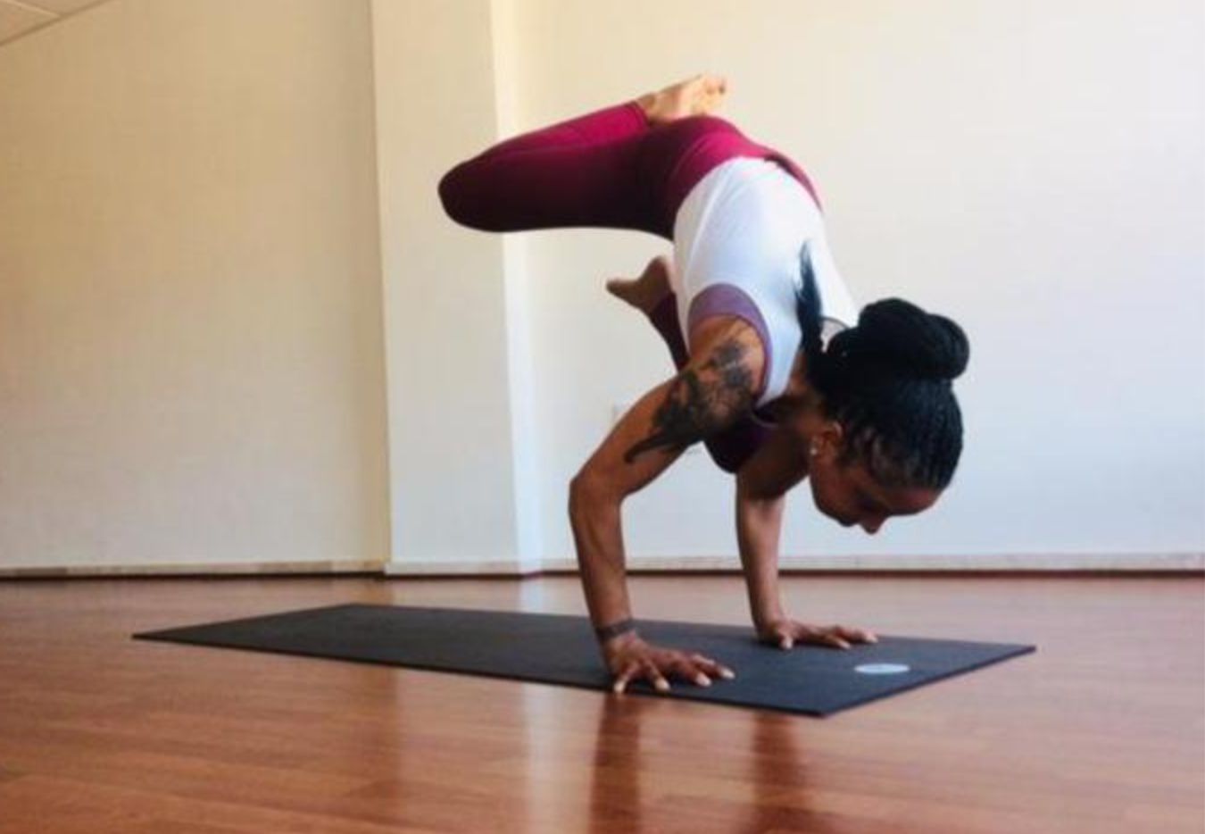 Taller de ROCKET® YOGA: ARM BALANCING & TRANSICIONES - Esana Yoga